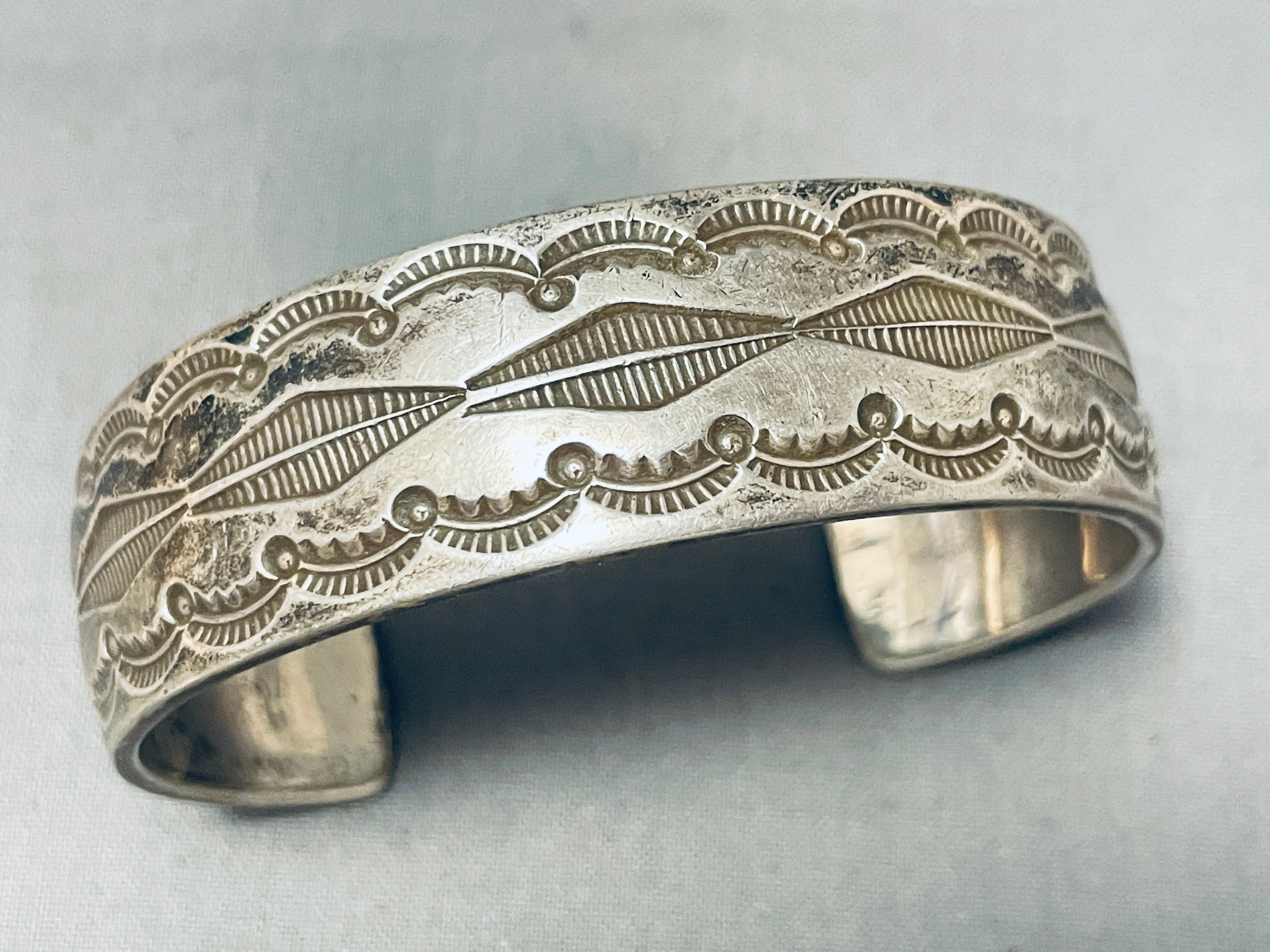 Sensational Native American Navajo Sterling Silver Bracelet Signed