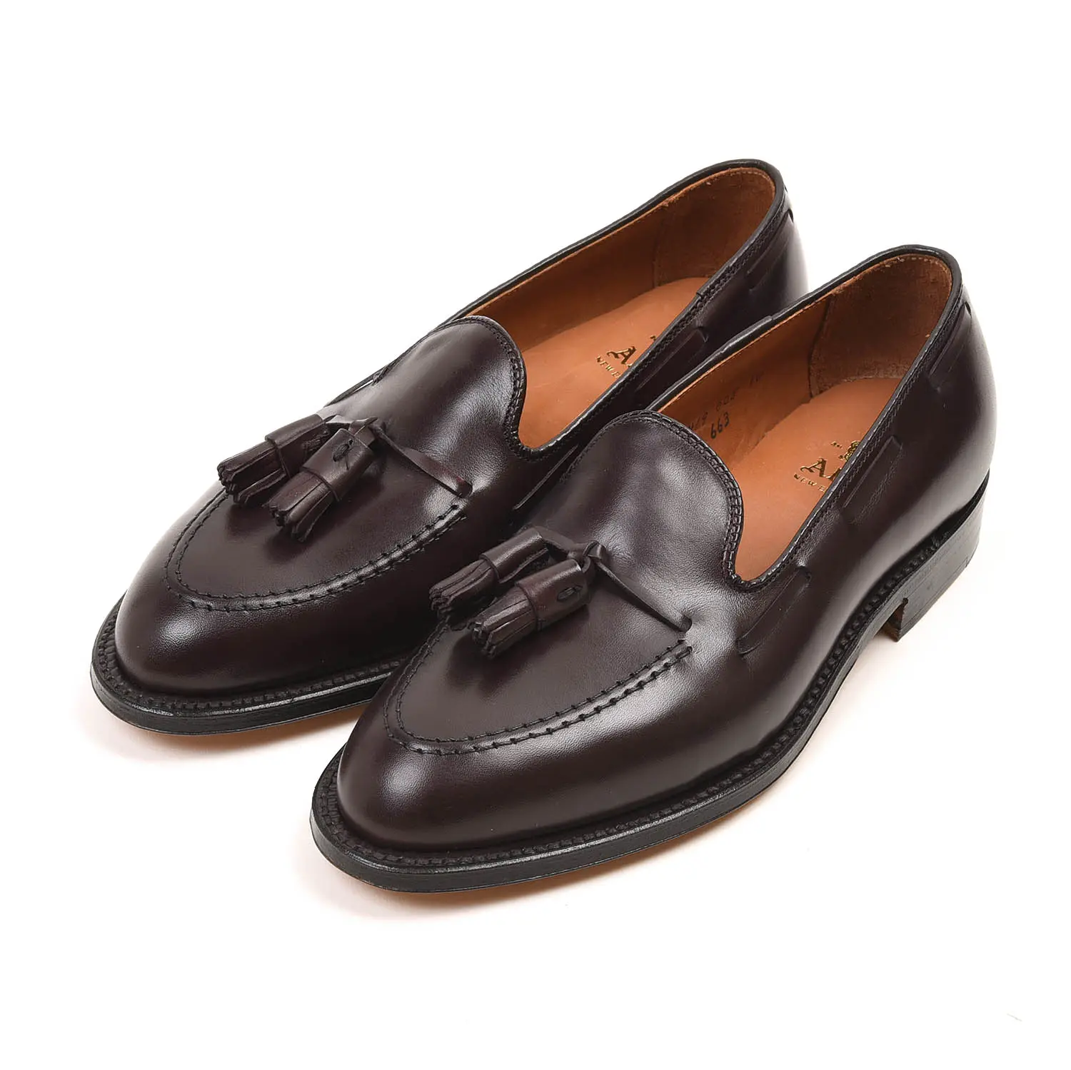 ALDENが発祥のタッセルモカシン】 オールデン 663 カーフバーガンディー