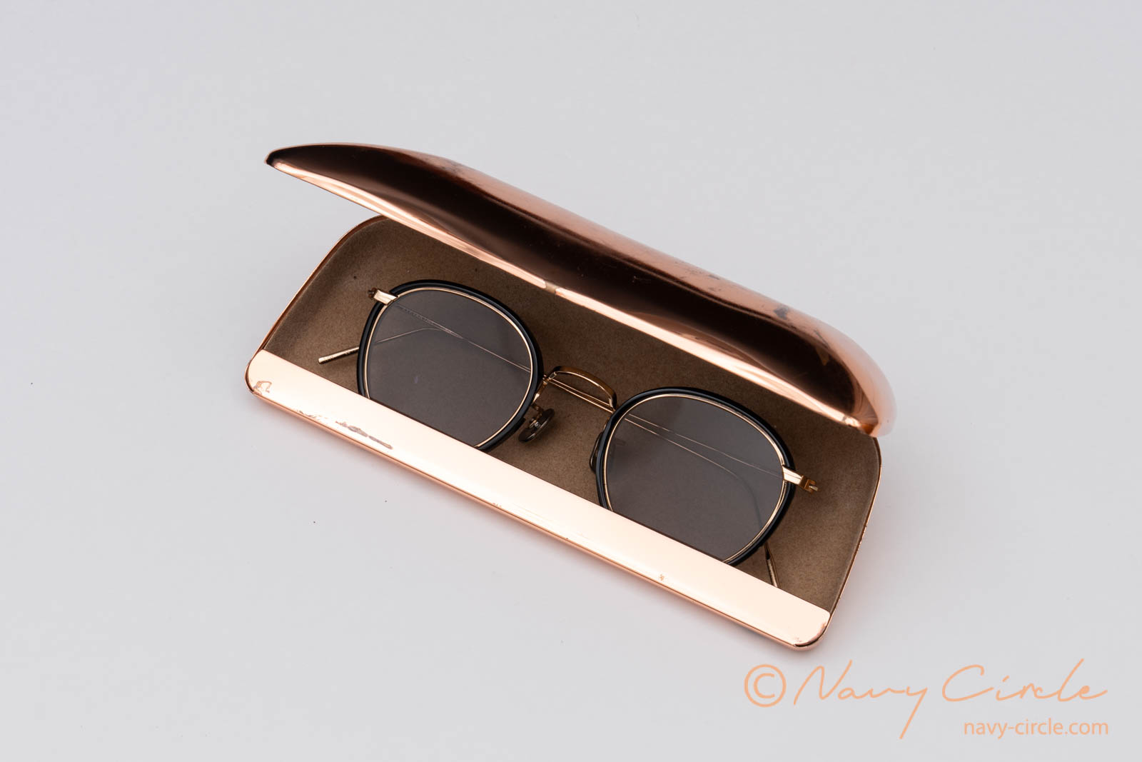 レビュー】10 eyevanの眼鏡・サングラスケース | Navy Circle
