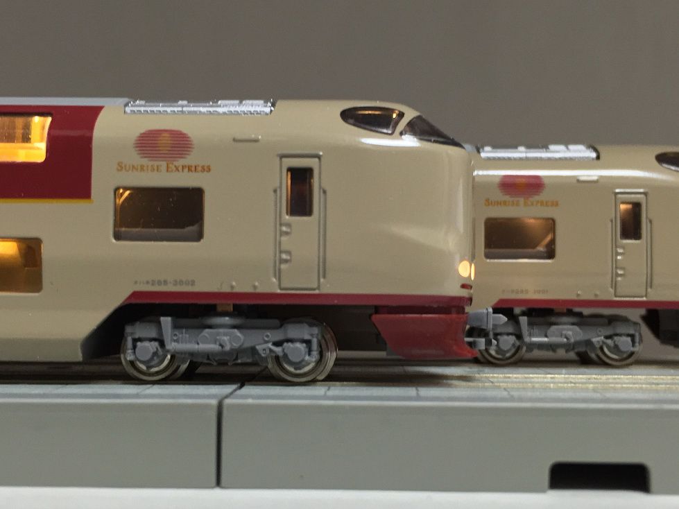 285系 サンライズエクスプレスを弄る。その1 11-221 LED室内灯クリア