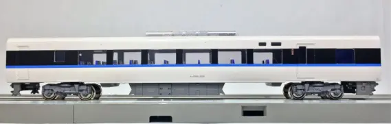 683系「サンダーバード」リニューアル車 入線(^^♪ KATO 10-1391/10