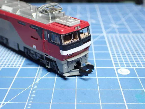 EH500形 電気機関車 (1次形) を弄る。その1 スノープロウ交換 TOMIX