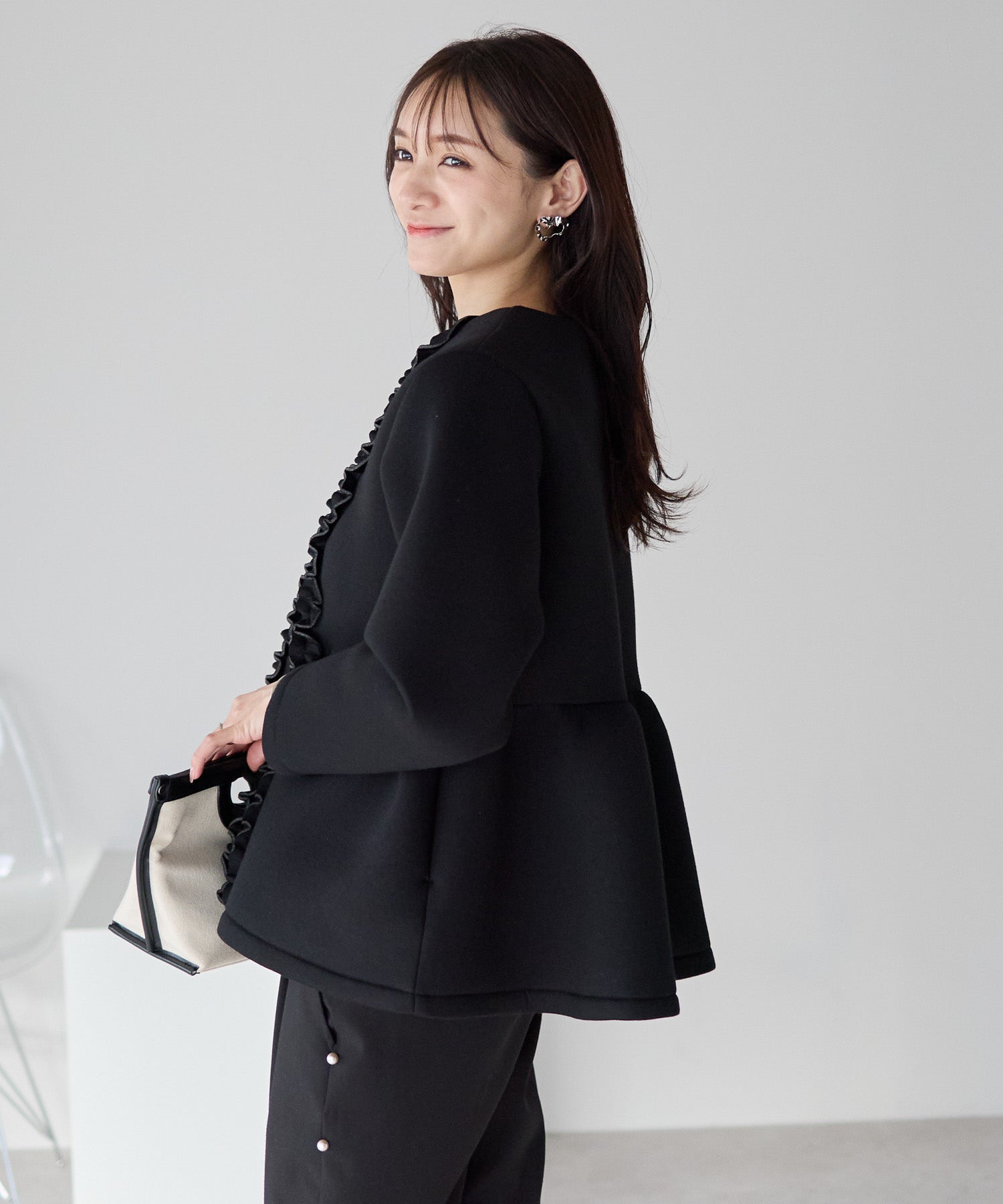 フロントフリルペプラムジャケット – Neigeオンラインストア