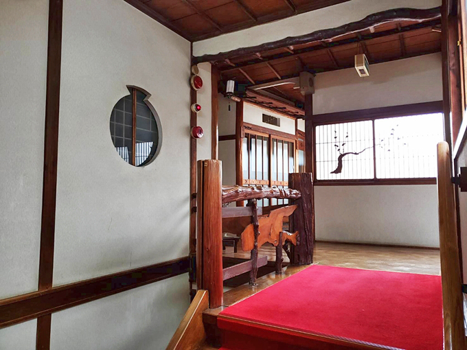 老舗旅館・鳳明館の「文豪缶詰プラン」で、締切間近の文豪の気持ちを