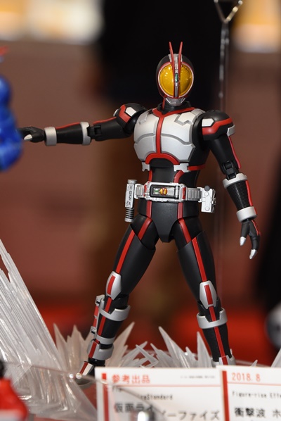 仮面ライダー555』ファイズがプラモデルで新登場、よりスマートな造形