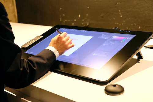 圧倒的じゃないか、このナチュラルさ - 液タブ「Wacom Cintiq Pro 24