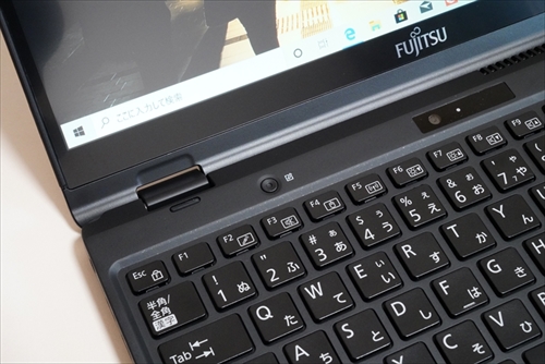 富士通「LIFEBOOK UH95/D2」レビュー - 世界最軽量の2in1 | マイナビ