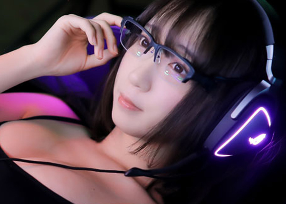 Bauhutte、ヘッドセットのうえから装着できるゲーミングメガネ | マイ