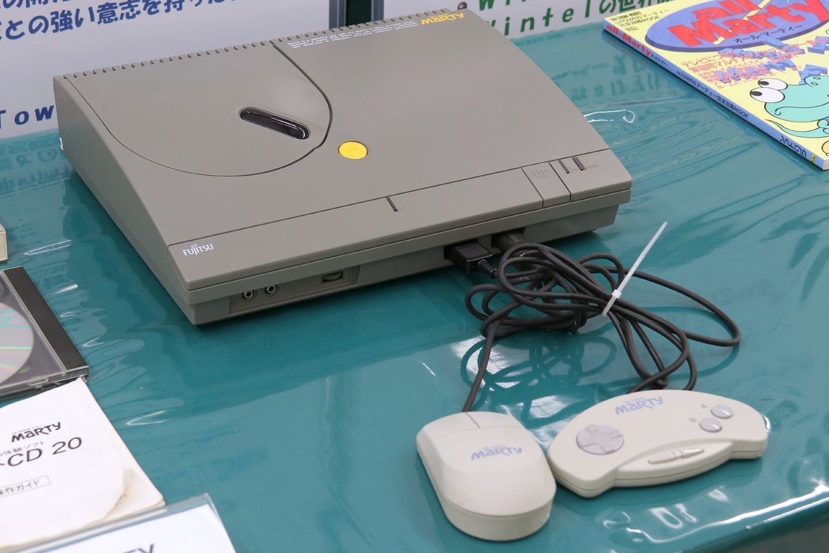 富士通のパソコン40年間ストーリー【7】「FM TOWNS」はのちのパソコン