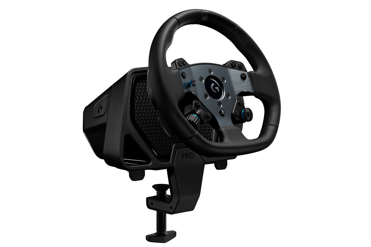 ロジクールG、より“本物”に近い運転を体験できるハンドル＆ペダル