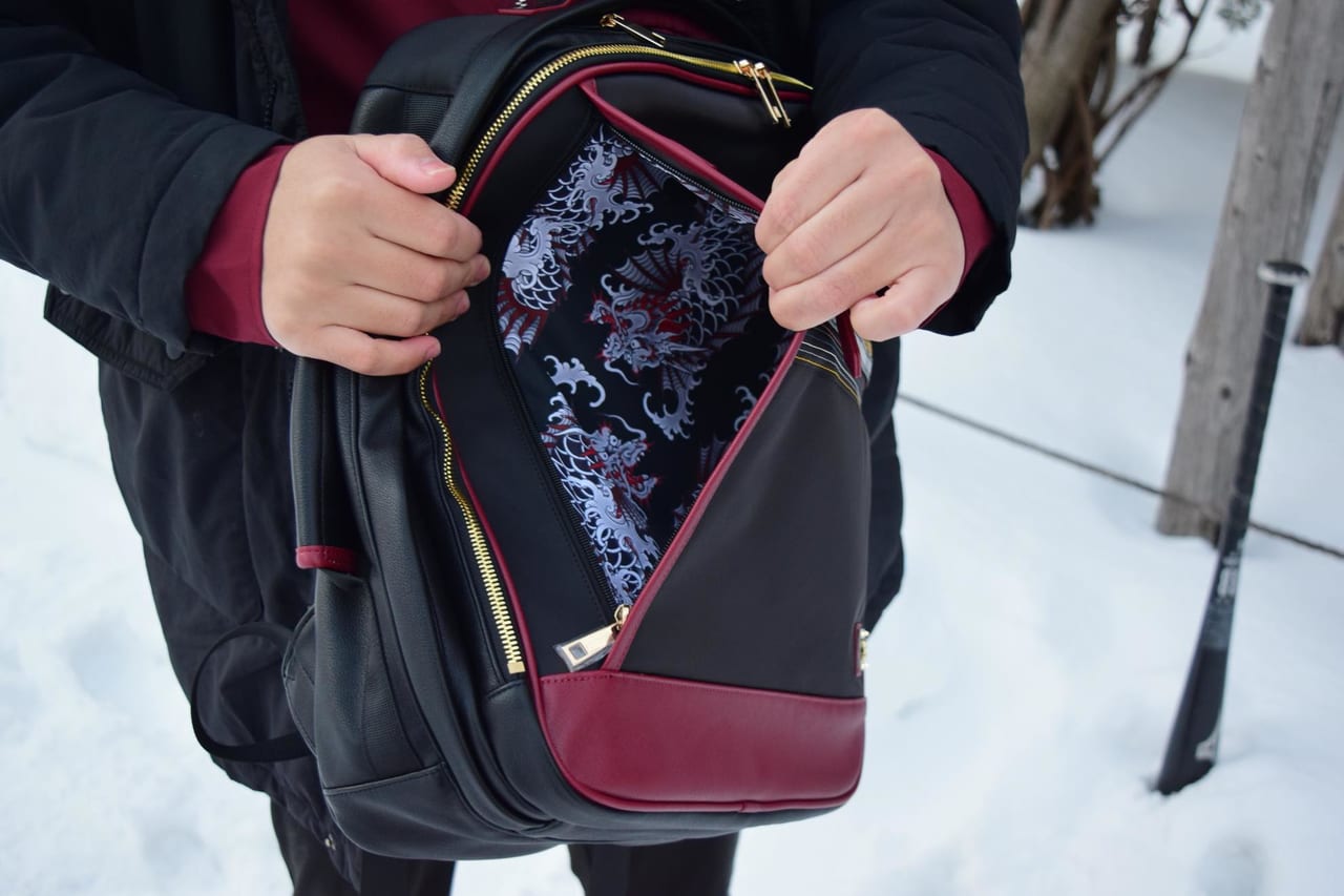 ビジネスバッグにもジョブチェンジ可能！『龍が如く』から、レッドと