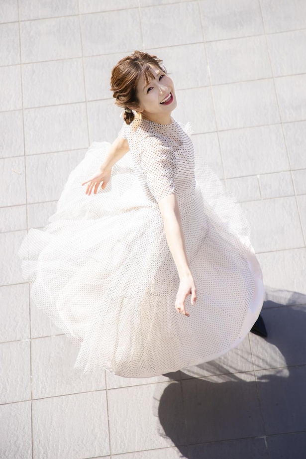 NMB48卒業後初の水着、人生初のランジェリー姿にも！ 素の谷川愛梨が