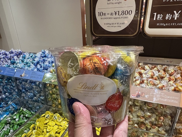 大好評企画再び！リンツの「PICK＆MIX詰め放題」と話題の「ドバイ