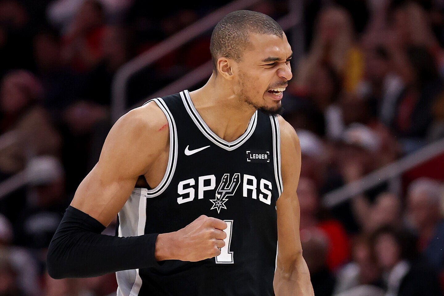 NBA通算150試合に到達したウェンバンヤマ。同時点で“ウェンビー以上