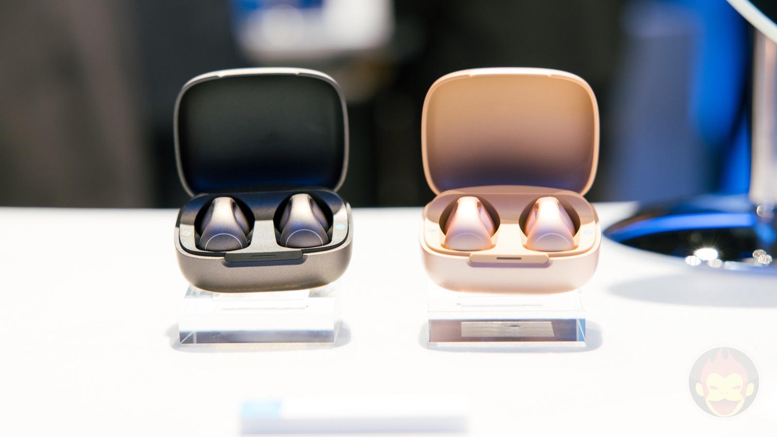 Ankerが放つ新感覚イヤホンは「耳を解放する、音のアクセサリー