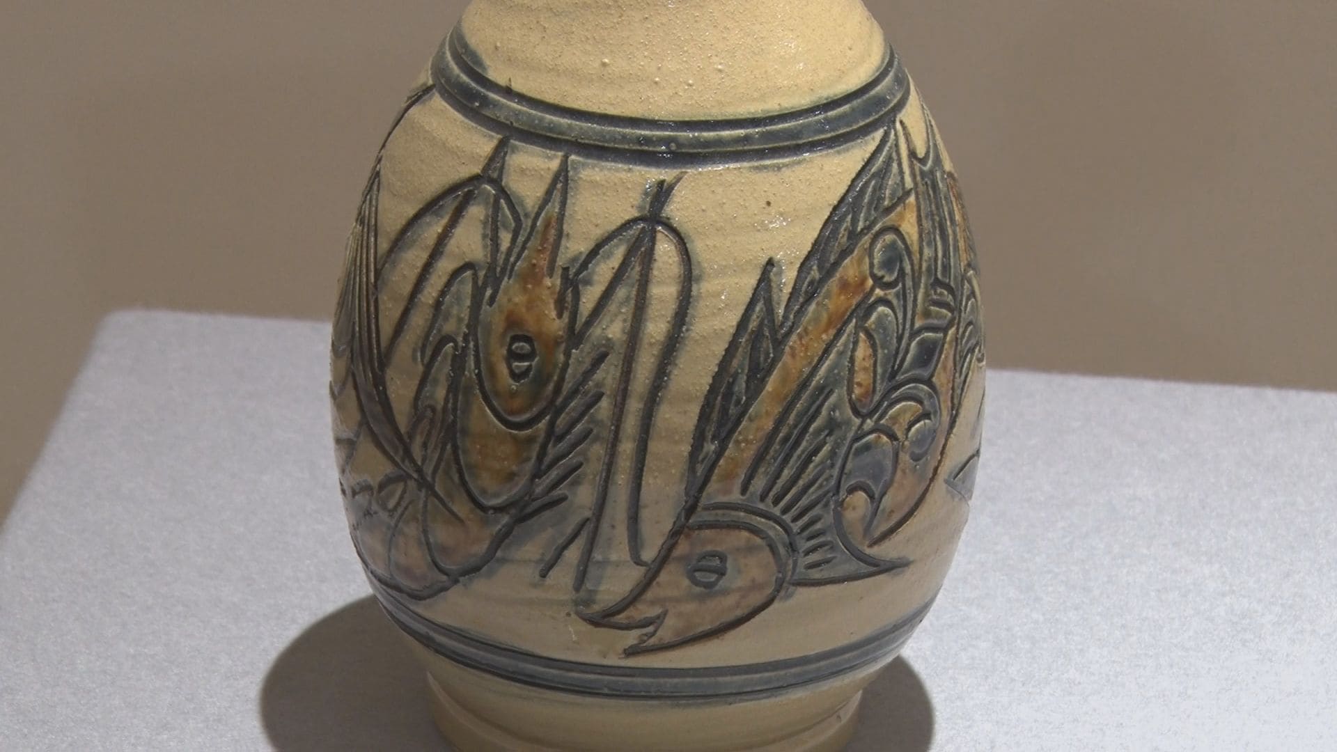 金城次郎ならではの魚や海老をモチーフにした作品ずらり 人間国宝指定