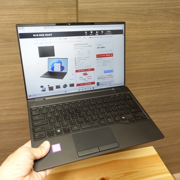 富士通FMV Zero(LIFEBOOK WU5/J3)レビュー/富士通FMVパソコン比較購入