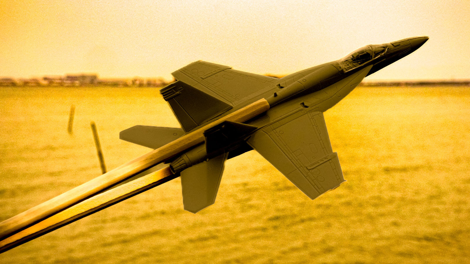 即・プラモ組む。からのトップガンがビーチ飛ぶ！／ドイツレベルの