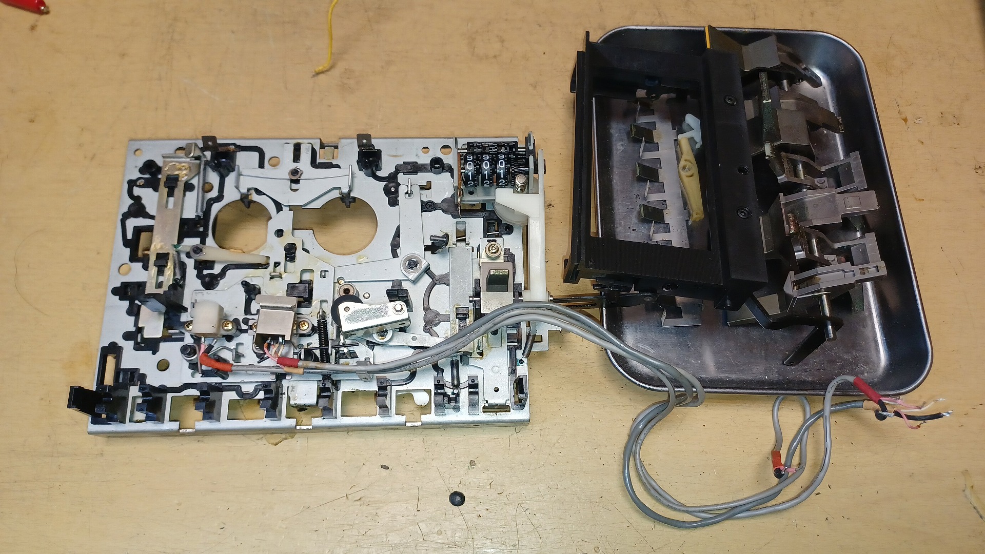 SONY TC-K5 外観・内部を実機の画像で紹介 | スーパーカセッターズ