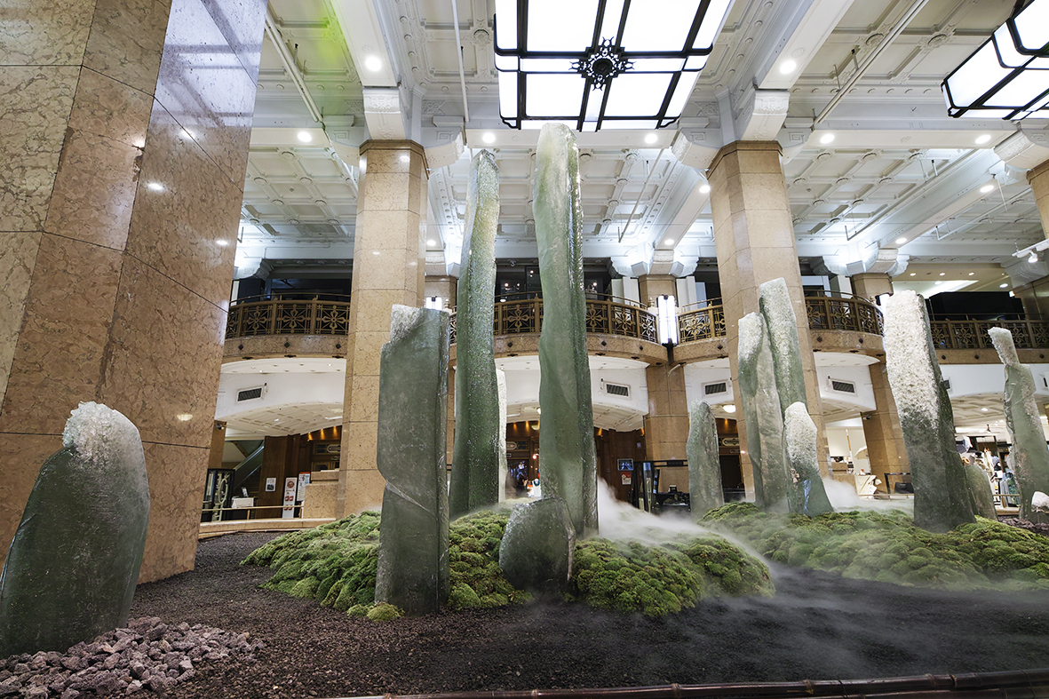 ガラス作家 西中千人 瞑想空間 日本橋高島屋 NISHINAKA YUKITO