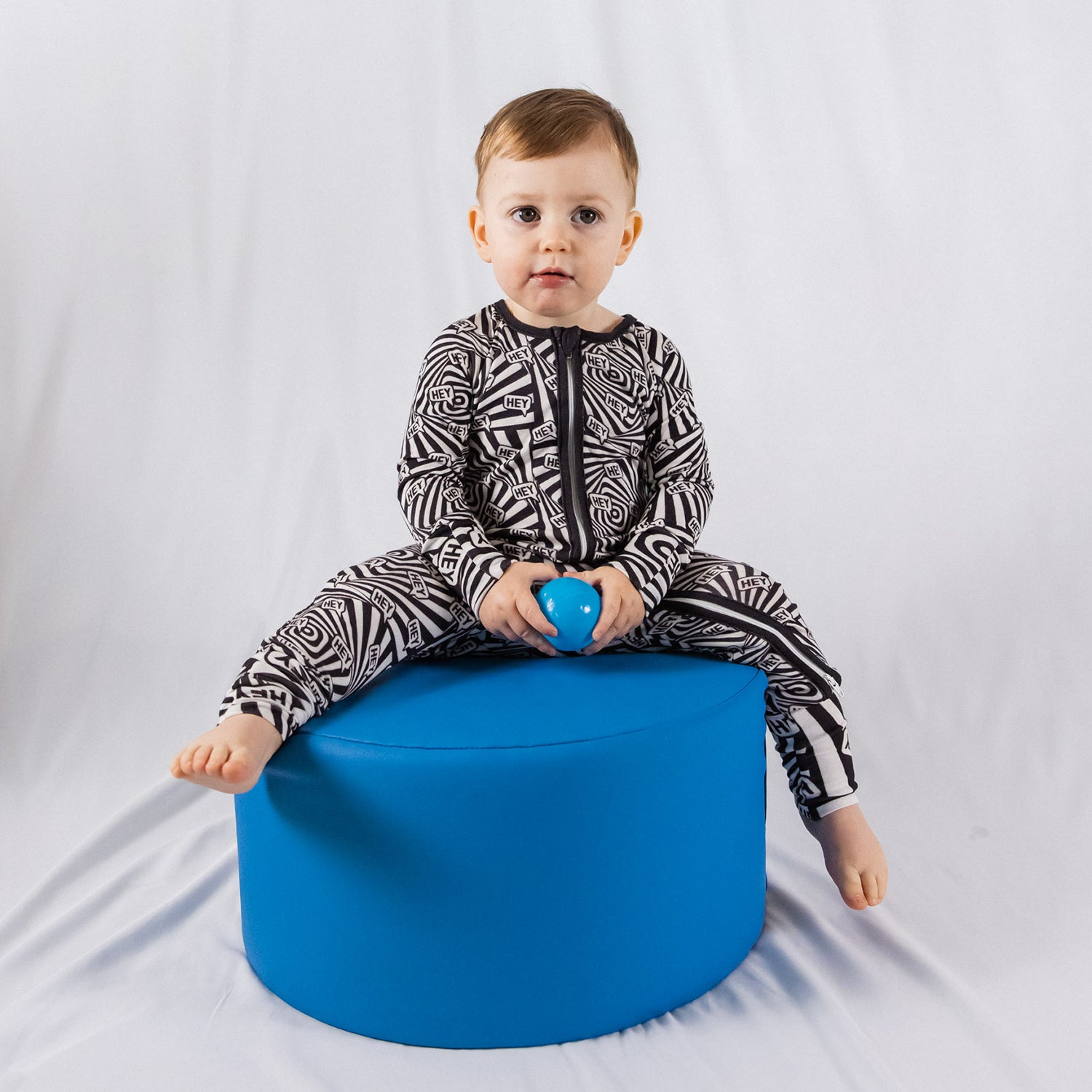 HEY! SENSORY PRINT BAMBOO ZIPPY – NIXX BABY