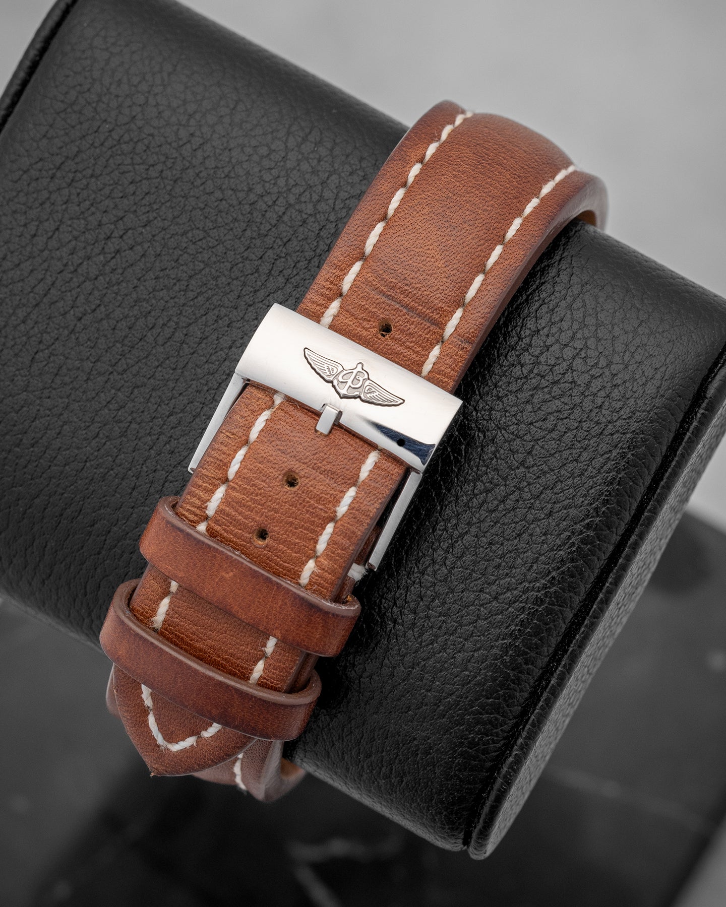 Breitling Aviator Super 8 EB2040 46mm Titanium Green – Noah's Fine