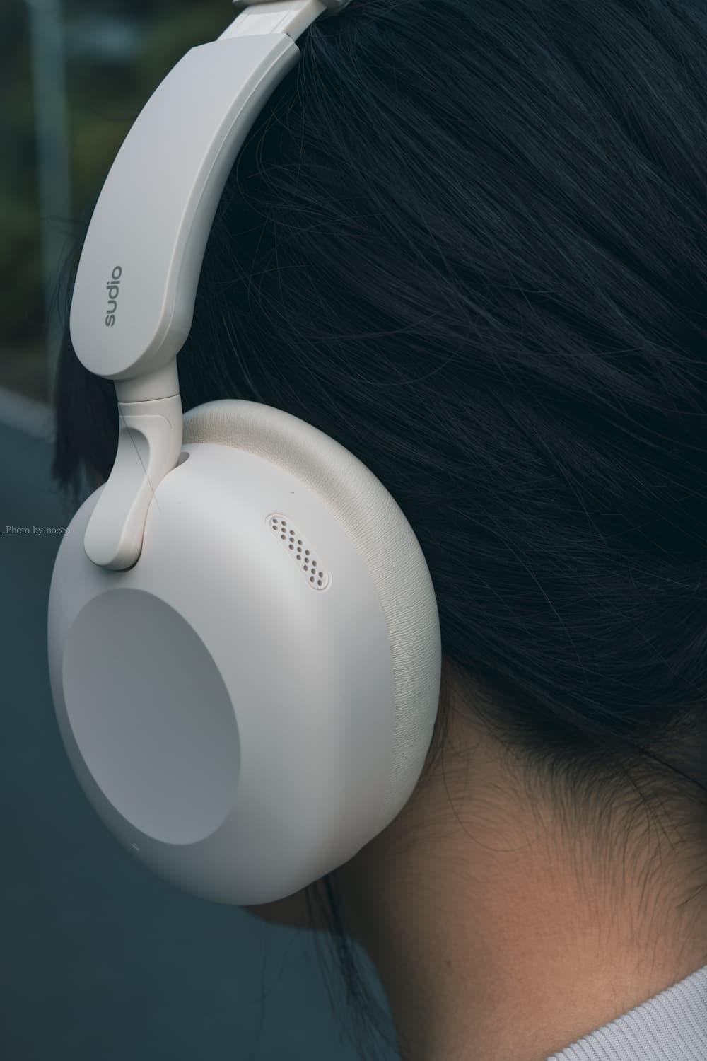 初めてのノイズキャンセリングを体験。北欧デザインのワイヤレス