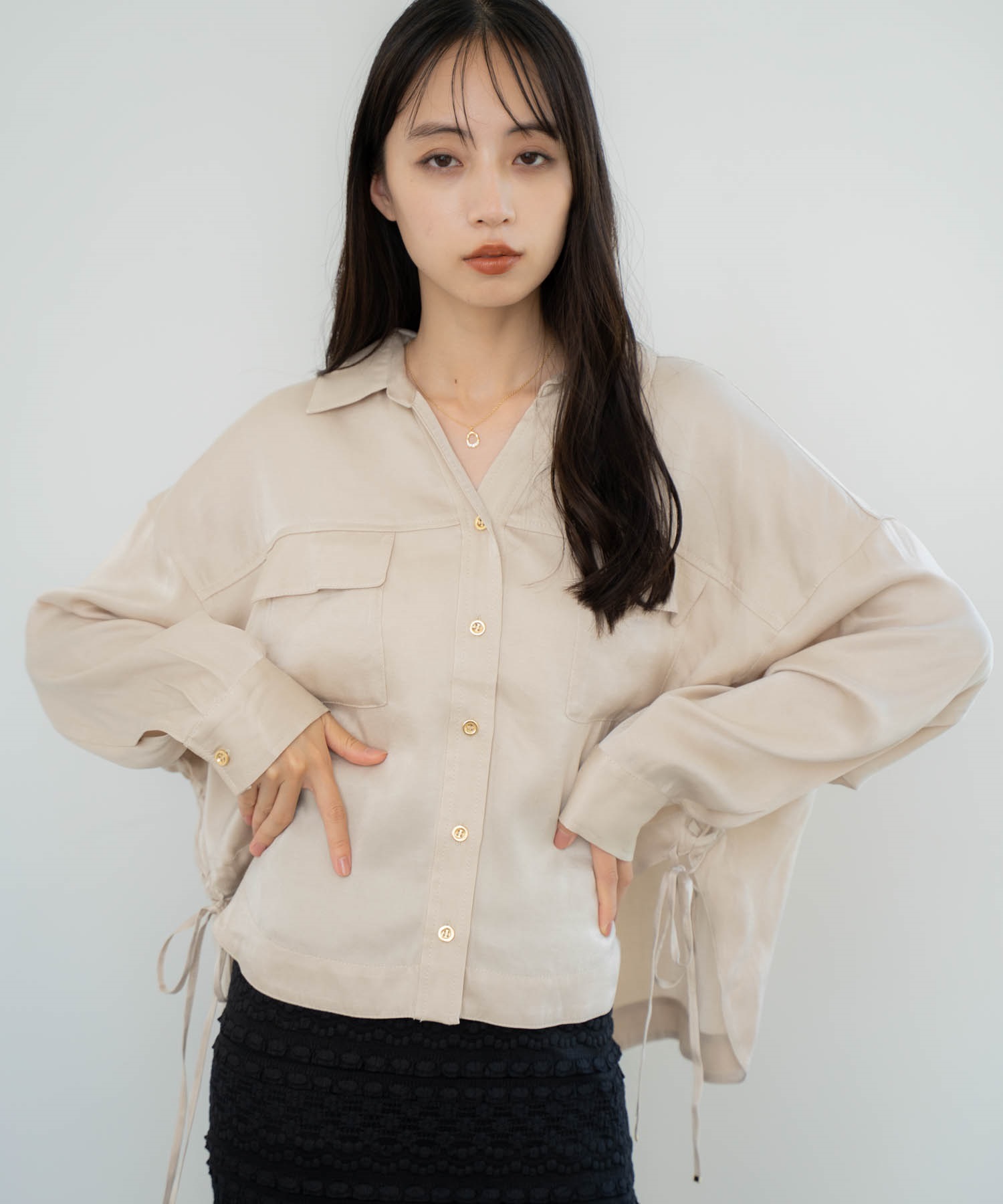 サイドリボンサテンシャツ | シャツ・ブラウス | NOELA OFFICIAL WEB STORE