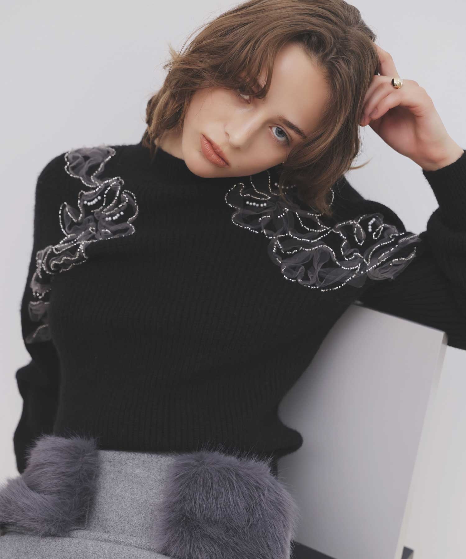 ビジュー刺繍ニット | ニット | NOELA OFFICIAL WEB STORE