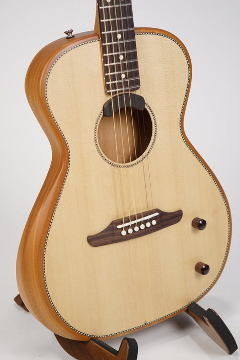 Fender Highway Series™ Parlor, Rosewood Fingerboard, Natural