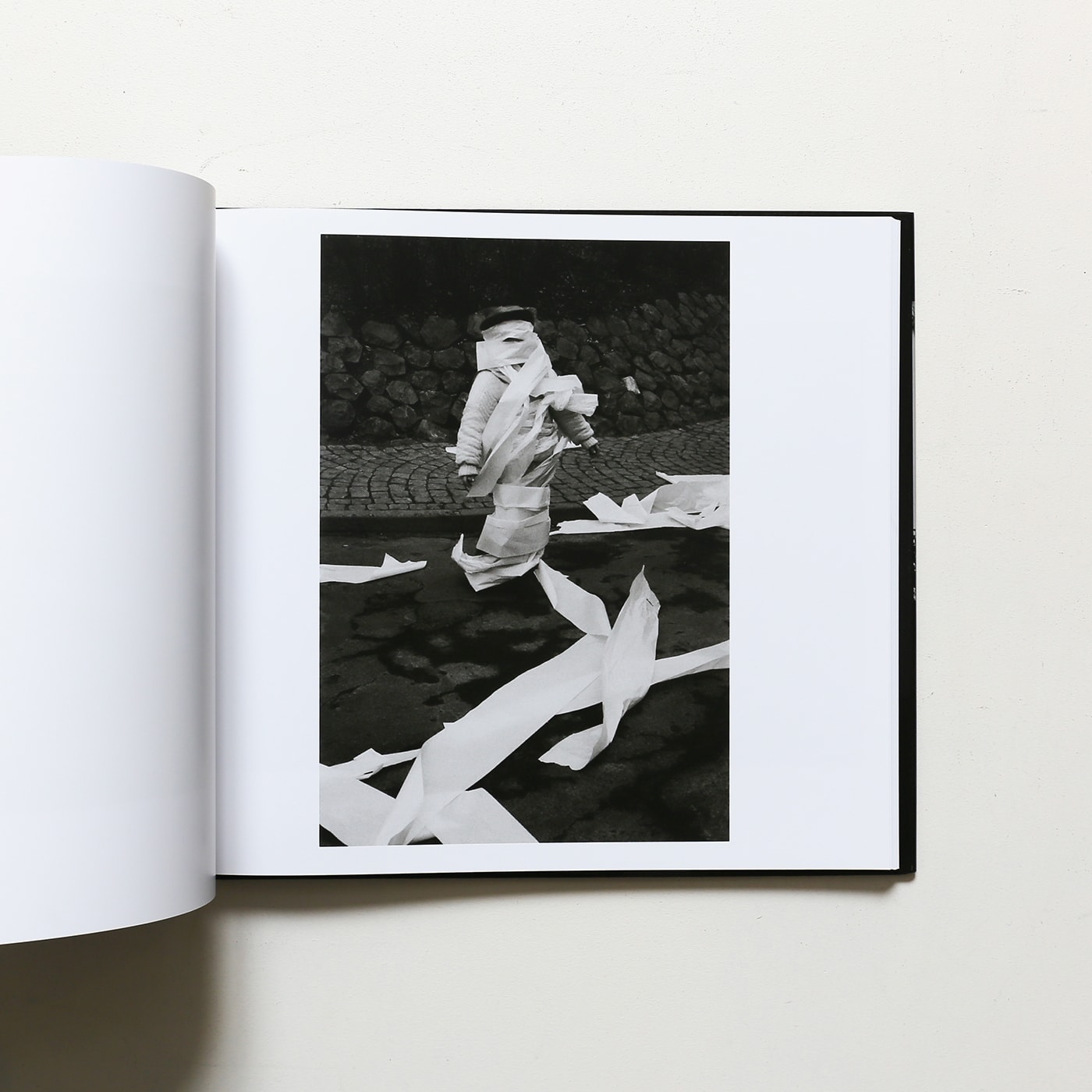 Josef Koudelka: Exiles | ジョセフ・クーデルカ | nostos books