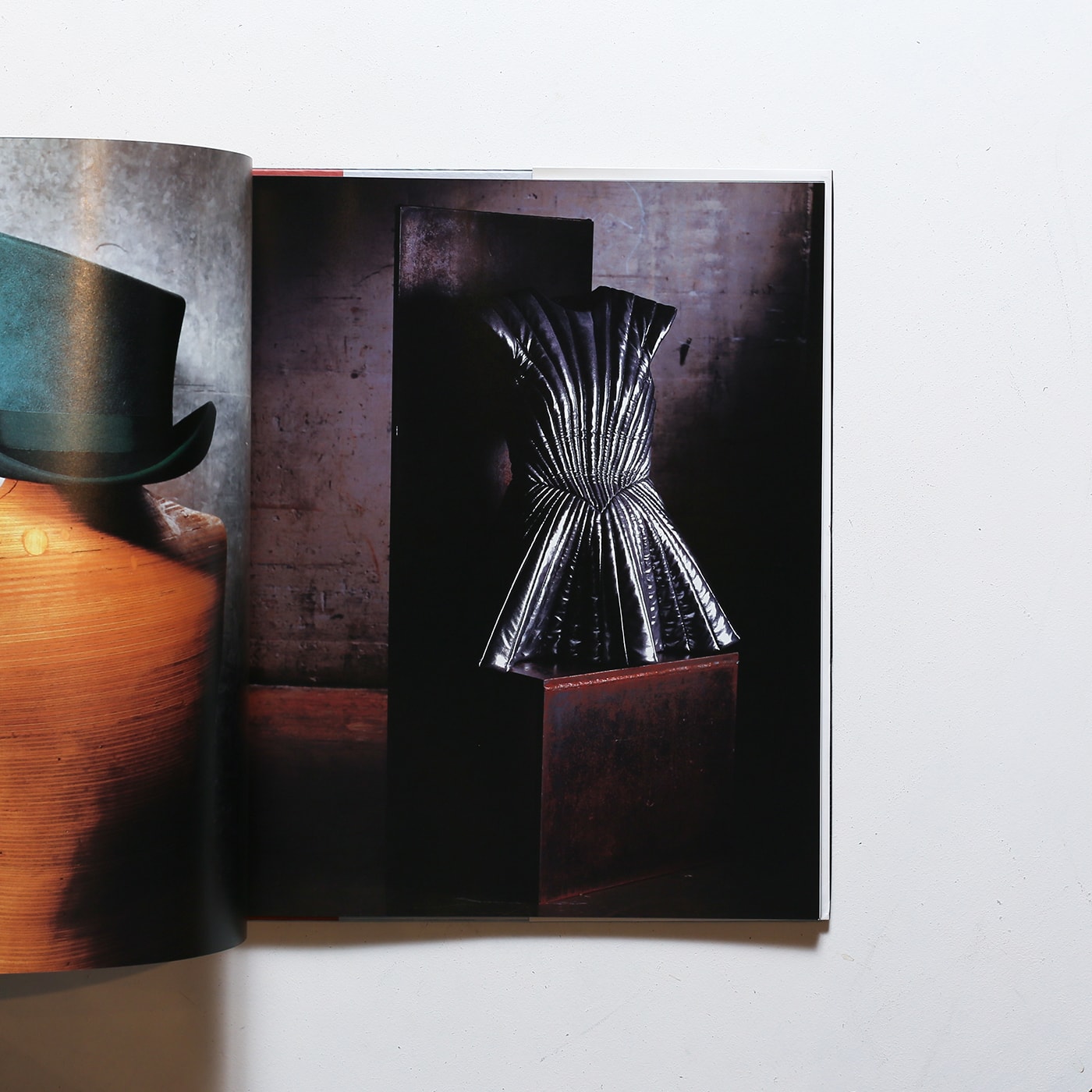 Eiko Ishioka: Eiko on Stage | 石岡瑛子 | nostos books ノストスブックス