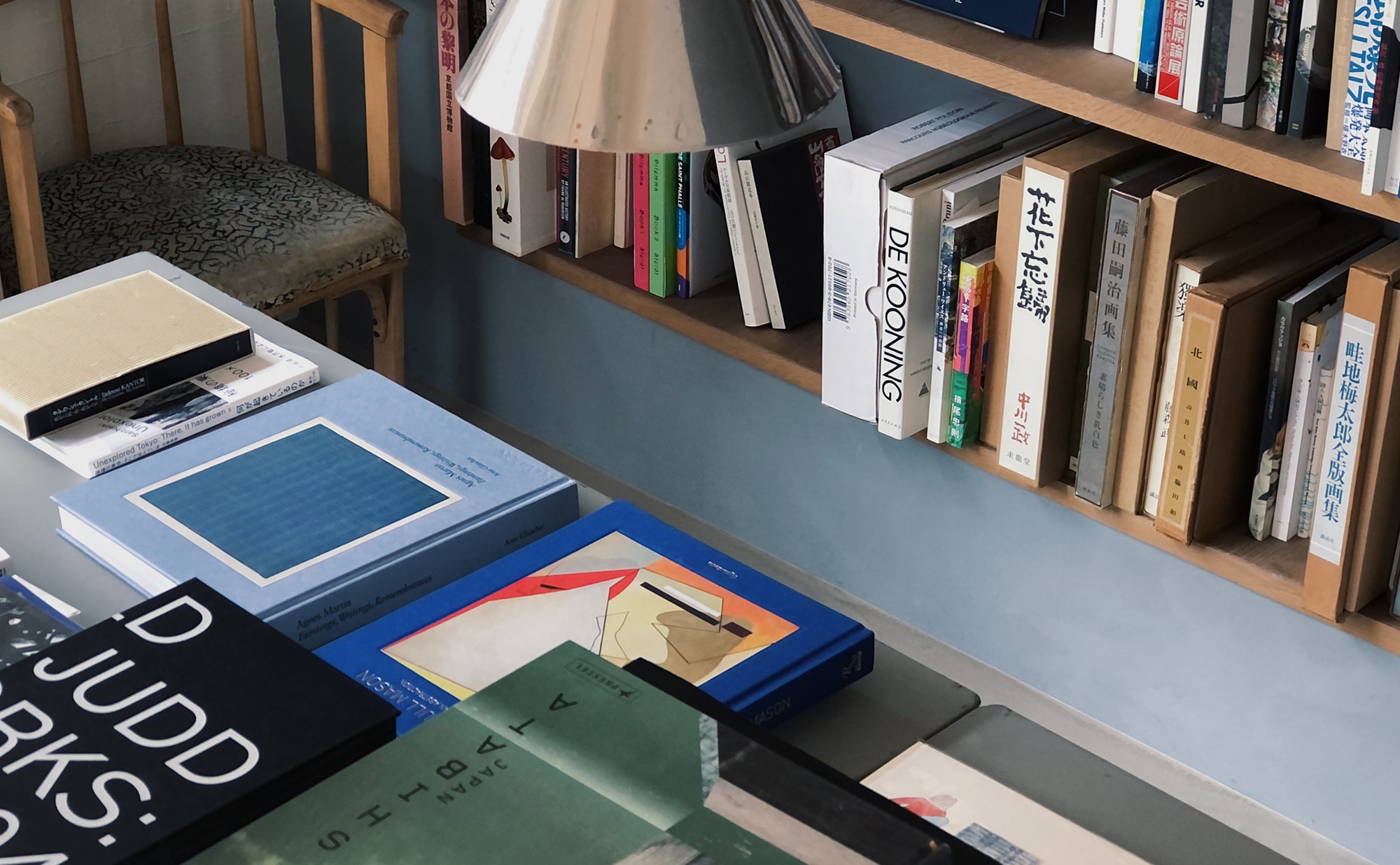 上田義彦が命を吹き込んだ、紀元前の石器たち | nostos books ノストス