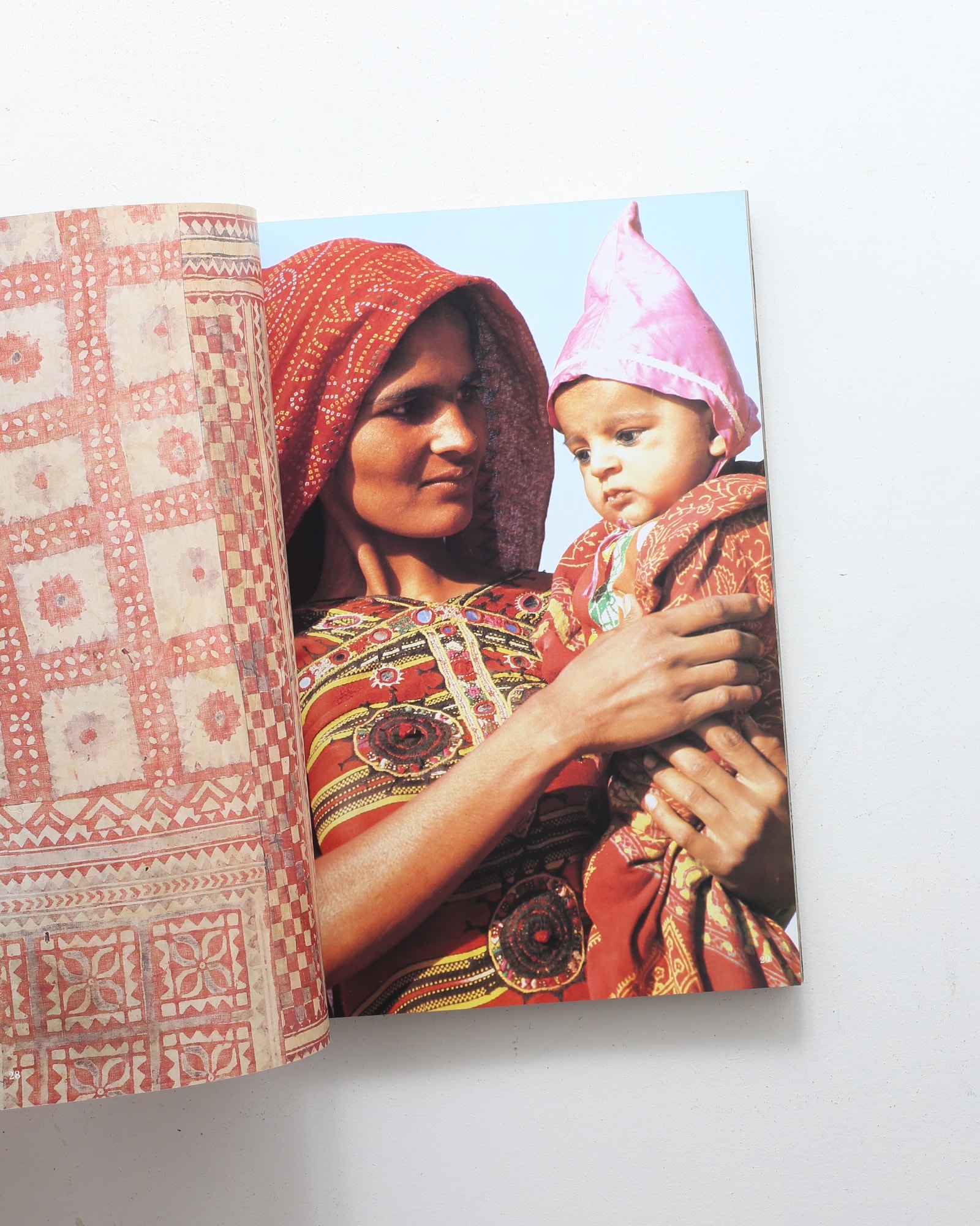 インド・沙漠の民と美 | 岩立広子 | nostos books ノストスブックス