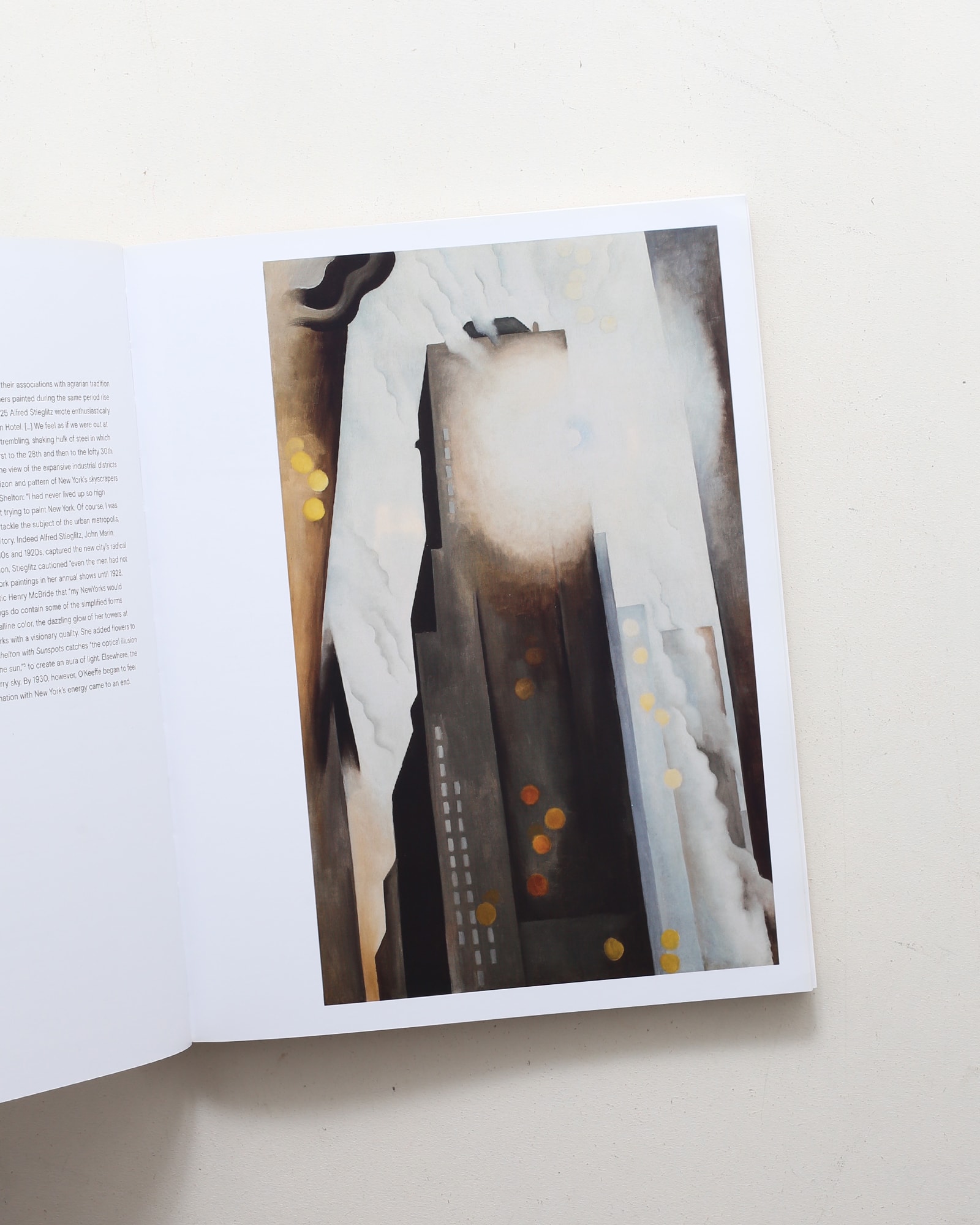 Georgia O'Keeffe | ジョージア・オキーフ | nostos books ノストス