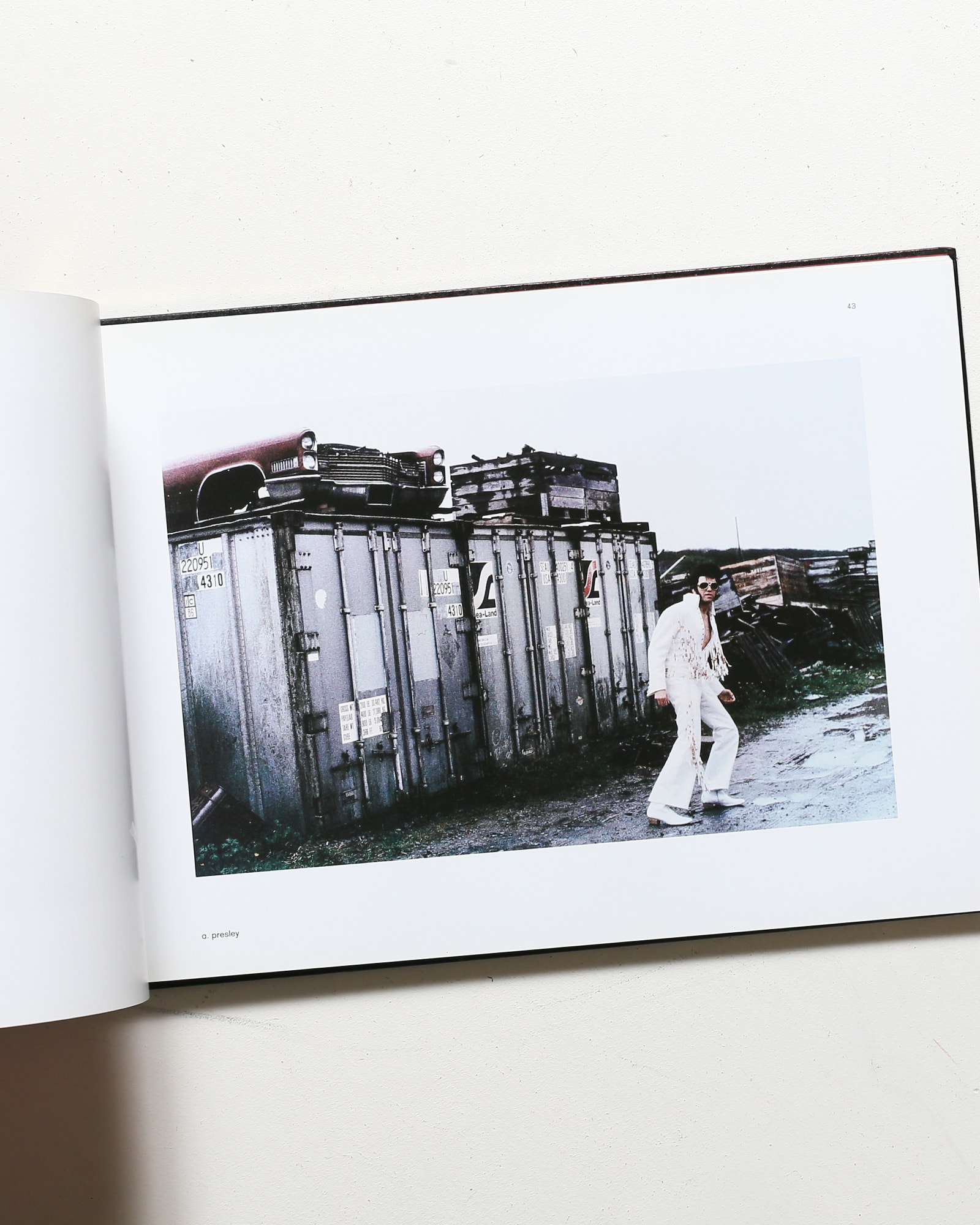 Anton Corbijn: A Somebody | アントン・コービン | nostos books