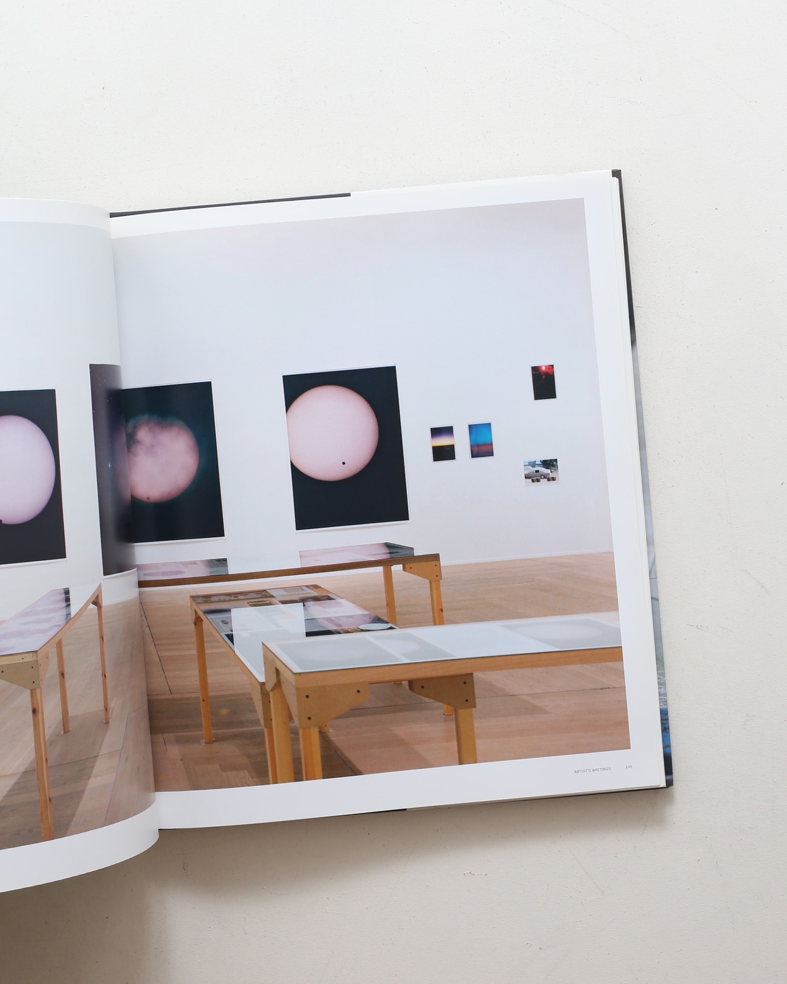 Wolfgang Tillmans | Phaidon Contemporary Artists | nostos books