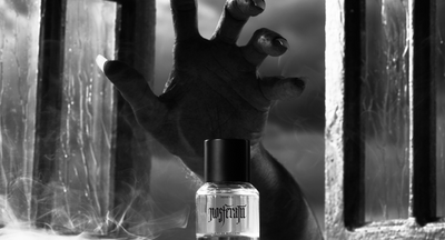 1月14日、Fugazzi、Borntostandoutの2ブランドよりコラボアイテムが