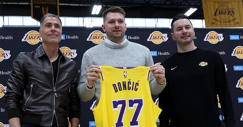 img_61cc9aa2f7a2d3a03e0a7ecc8b