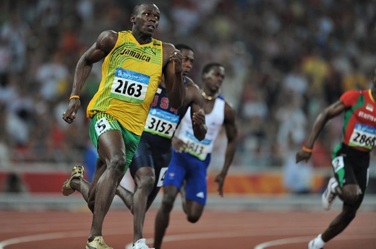 ウサイン・ボルト、世紀のよそ見。北京五輪決勝レース秘蔵の連続写真