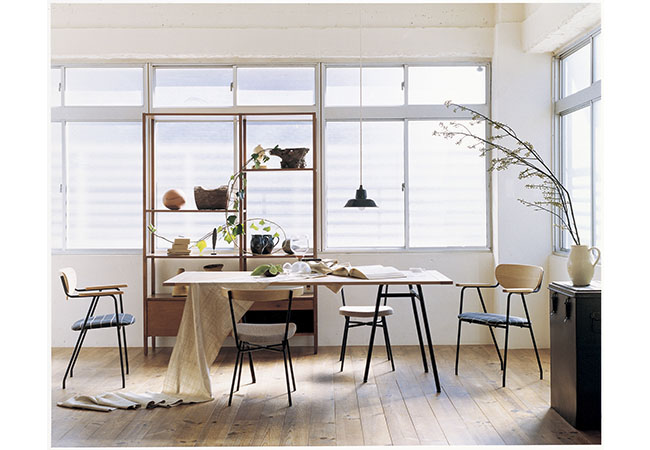 陶芸家・二階堂明弘のモダンな黒い器が大集合 | Numero TOKYO