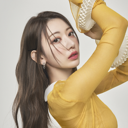 LE SSERAFIM：SAKURA（サクラ）に一問一答 | Numero TOKYO