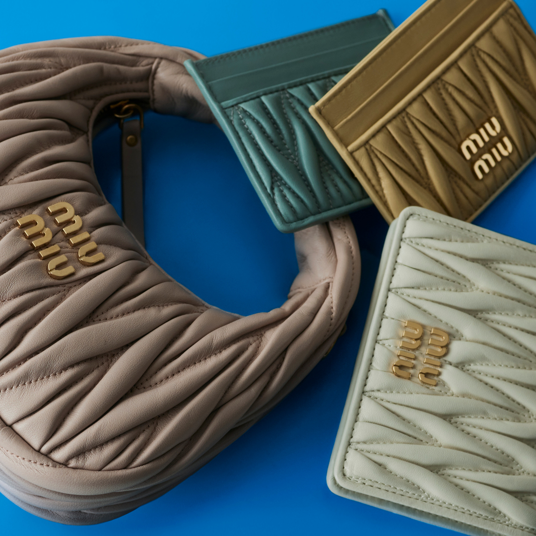 年内最後の最強開運日に向けて！ ホリデーシーズンを彩る「Miu Miu