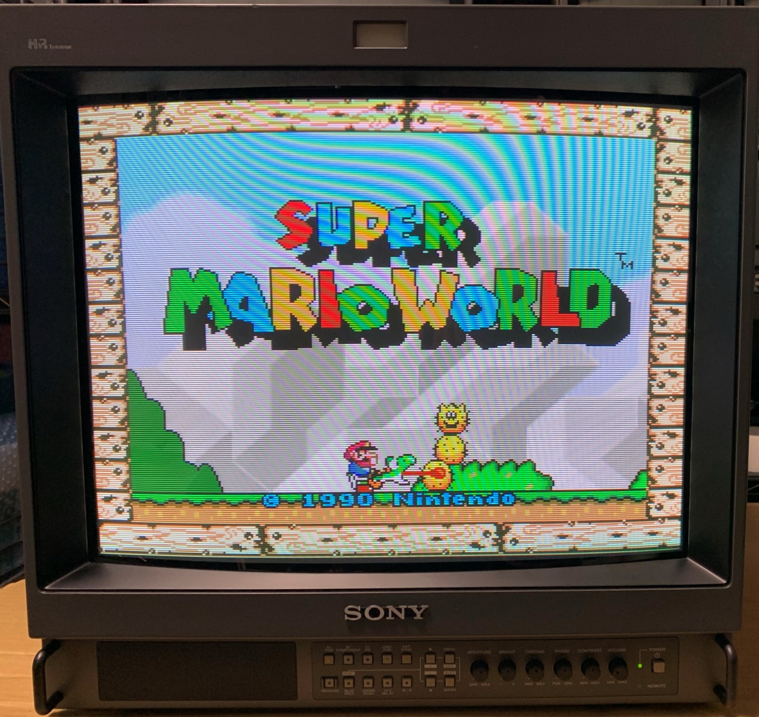 SONY 「PVM-20M4J」 HRトリニトロン ブラウン管モニタを買ってしまった