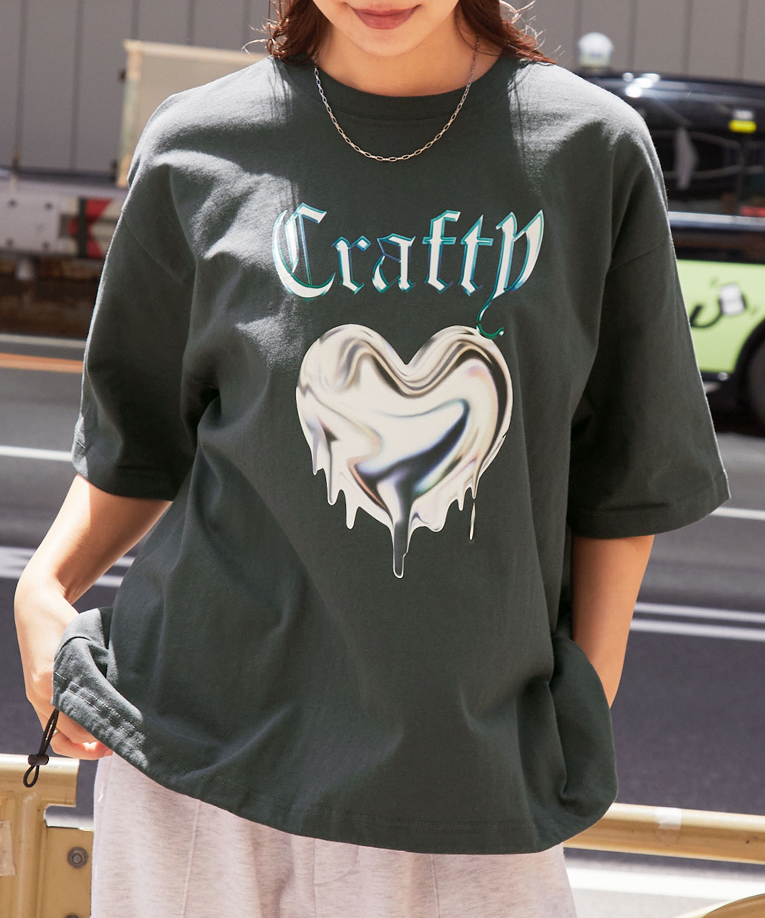 メタリックデザインロゴプリント ドロスト半袖Tシャツ MONO-MART