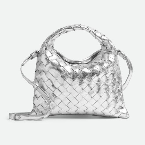 ボッテガ・ヴェネタ｜シルバー・ゴールドに輝くイントレチャートレザー