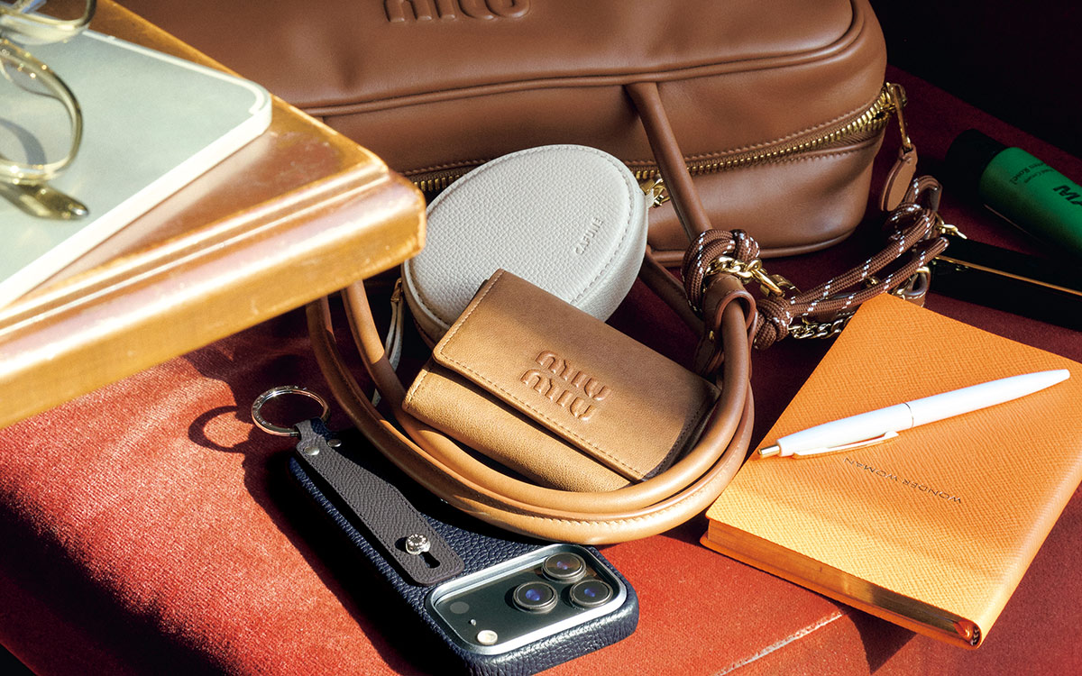 コンパクト財布は憧れブランドで♡定番カラー×王道モチーフをチェック