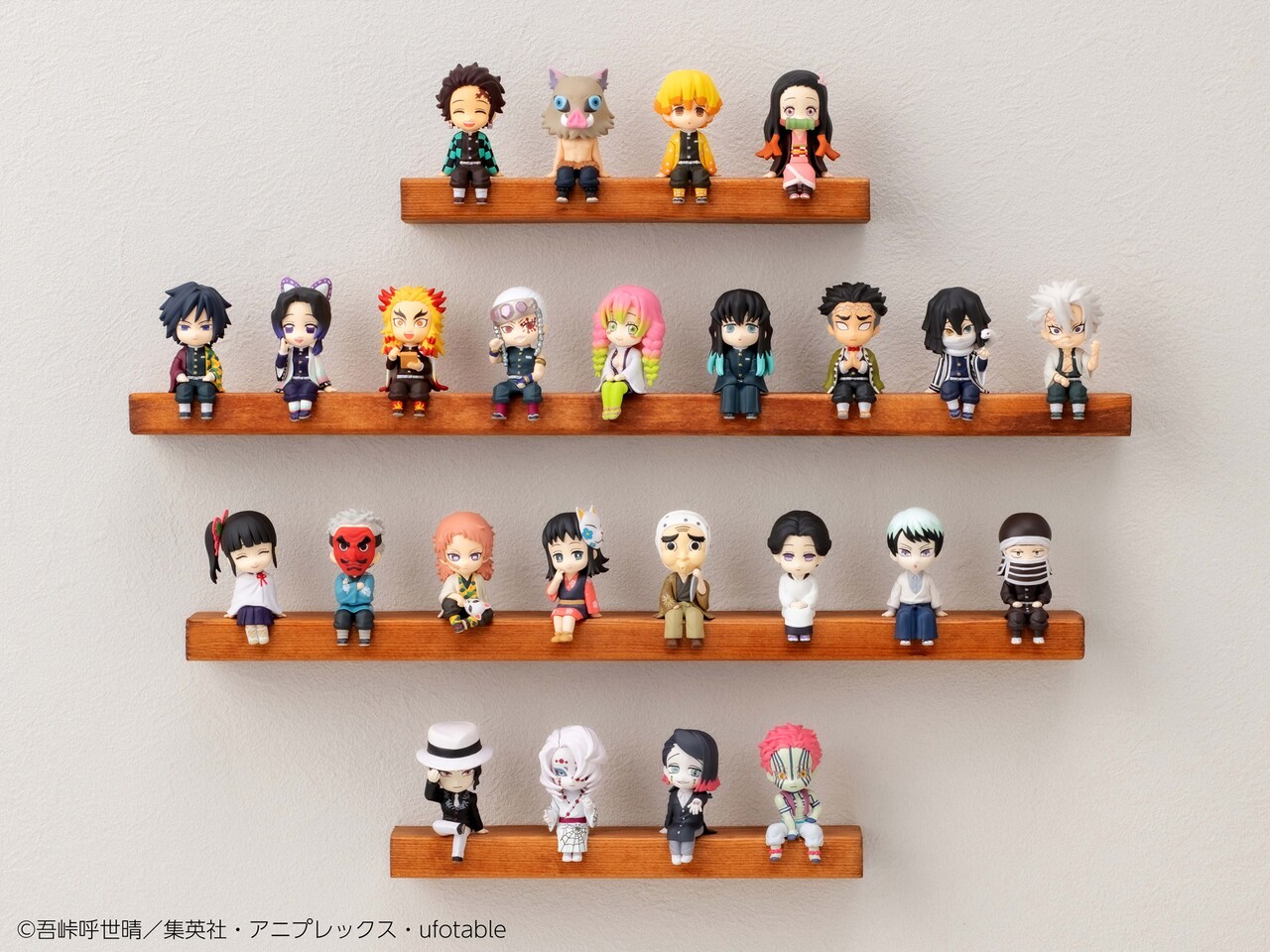 鬼滅の刃」炭治郎らのミニフィギュア25体セット、鬼も柱もちょこんと