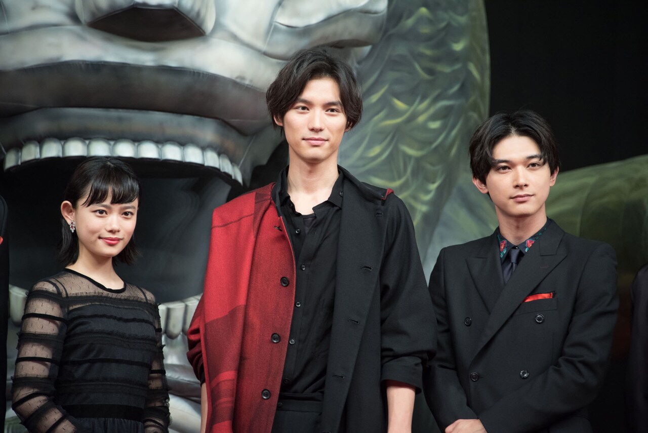 左から杉咲花、福士蒼汰、吉沢亮。 [画像・動画ギャラリー 31/48