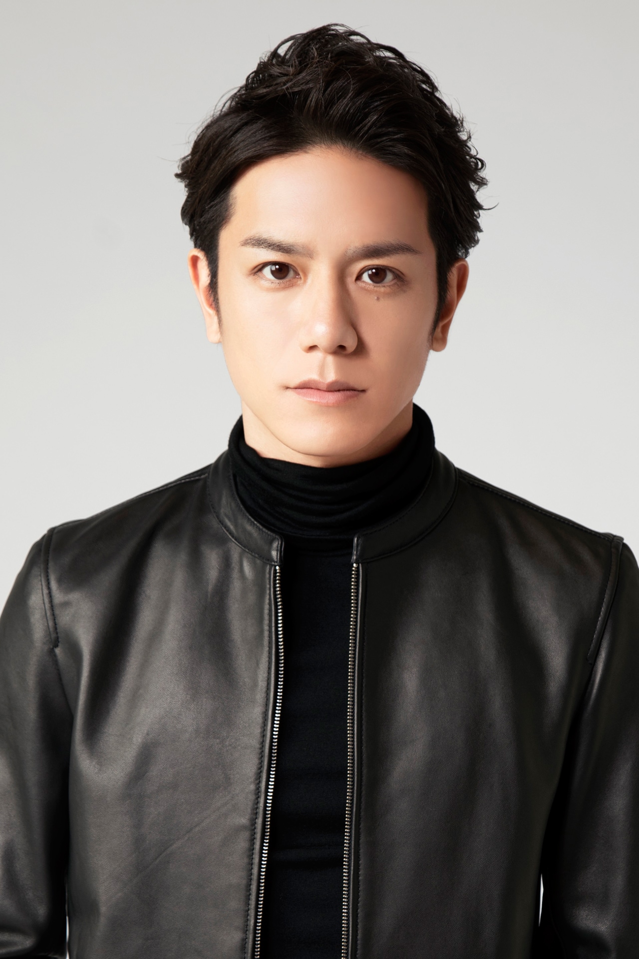 滝沢秀明がWOWOWドラマ「孤高のメス」で主演、初の医師役（コメント